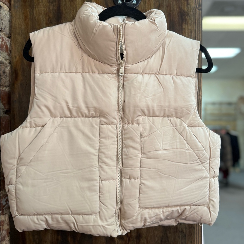 LOVE TREE Khaki Short Puffer Vest